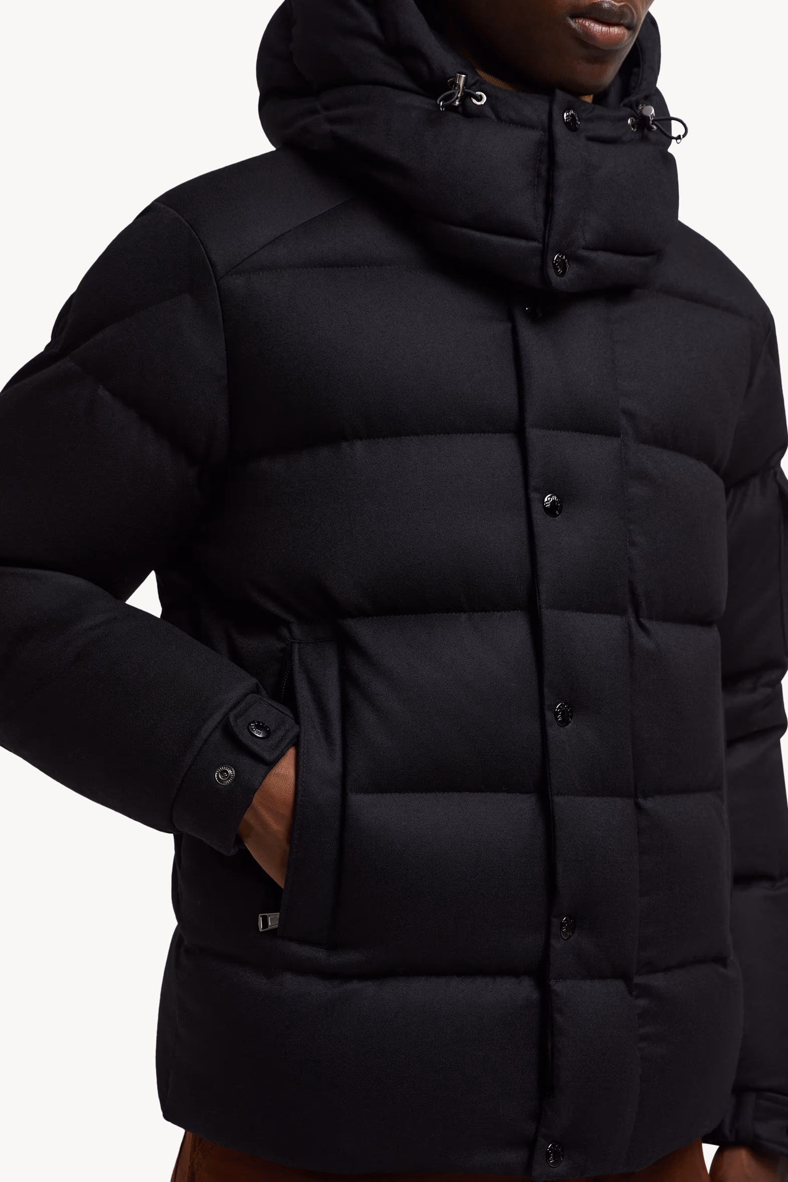 Chaqueta plumífero de esquí de flanelle con capucha Vezere Hombre Negro Moncler 6